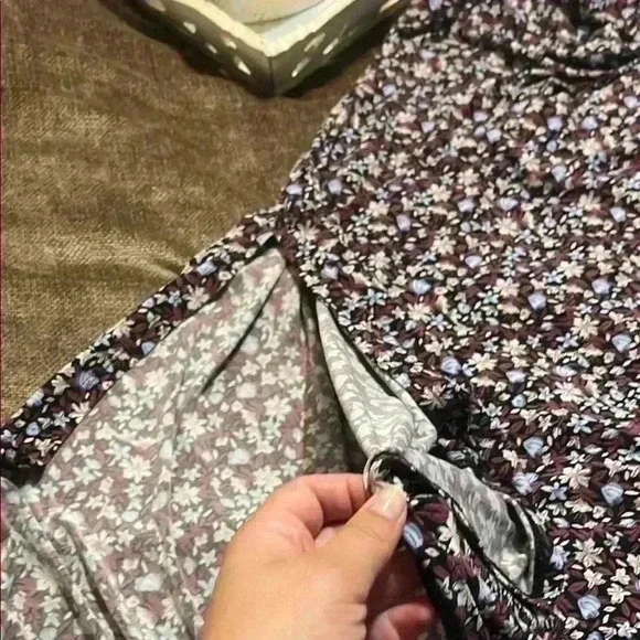 BCBGeneration Blue, Purple & Pink White Floral V-Neck Halter Sundress - Large - Picture 6 of 8